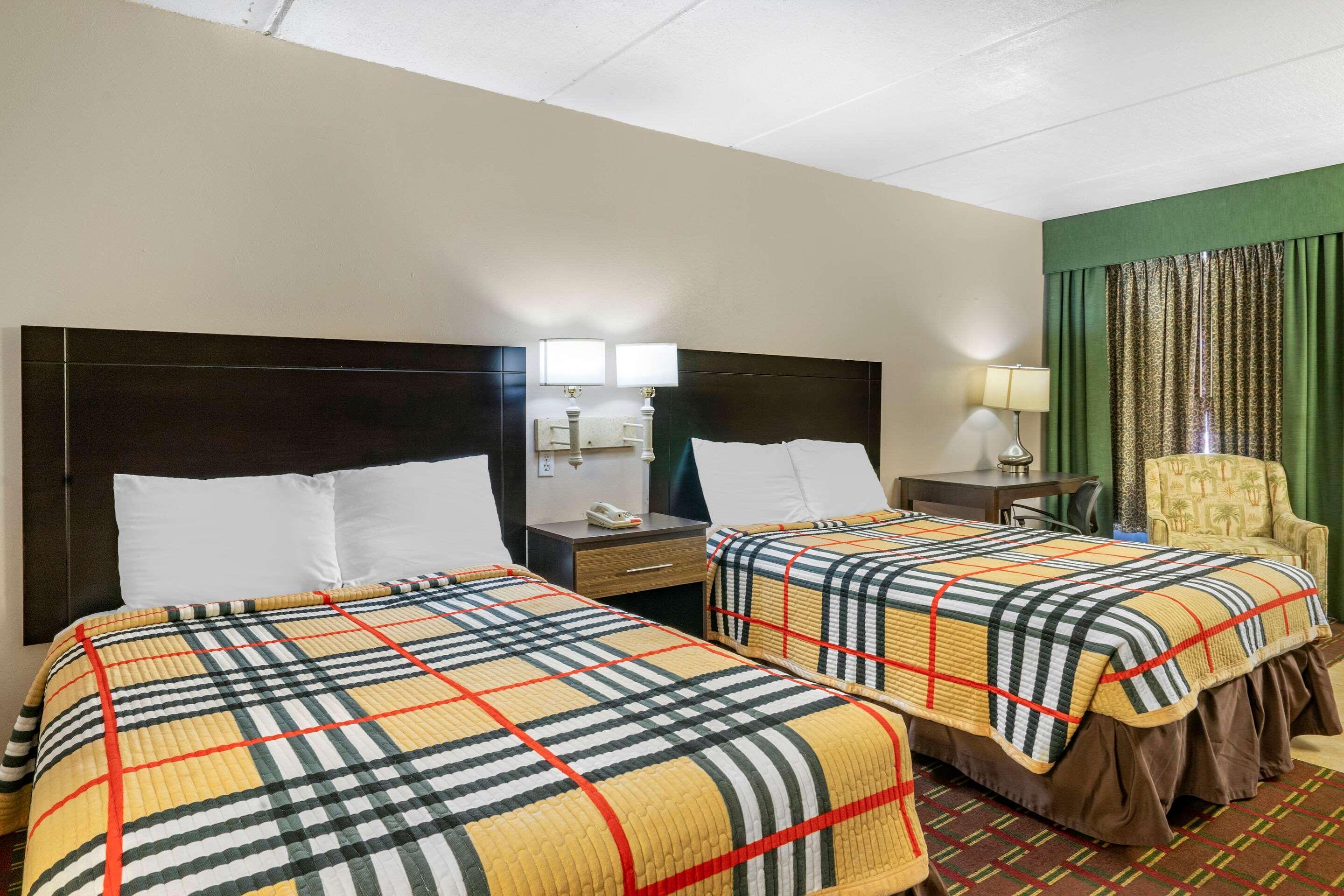Rodeway Inn Clearwater-Dunedin Buitenkant foto