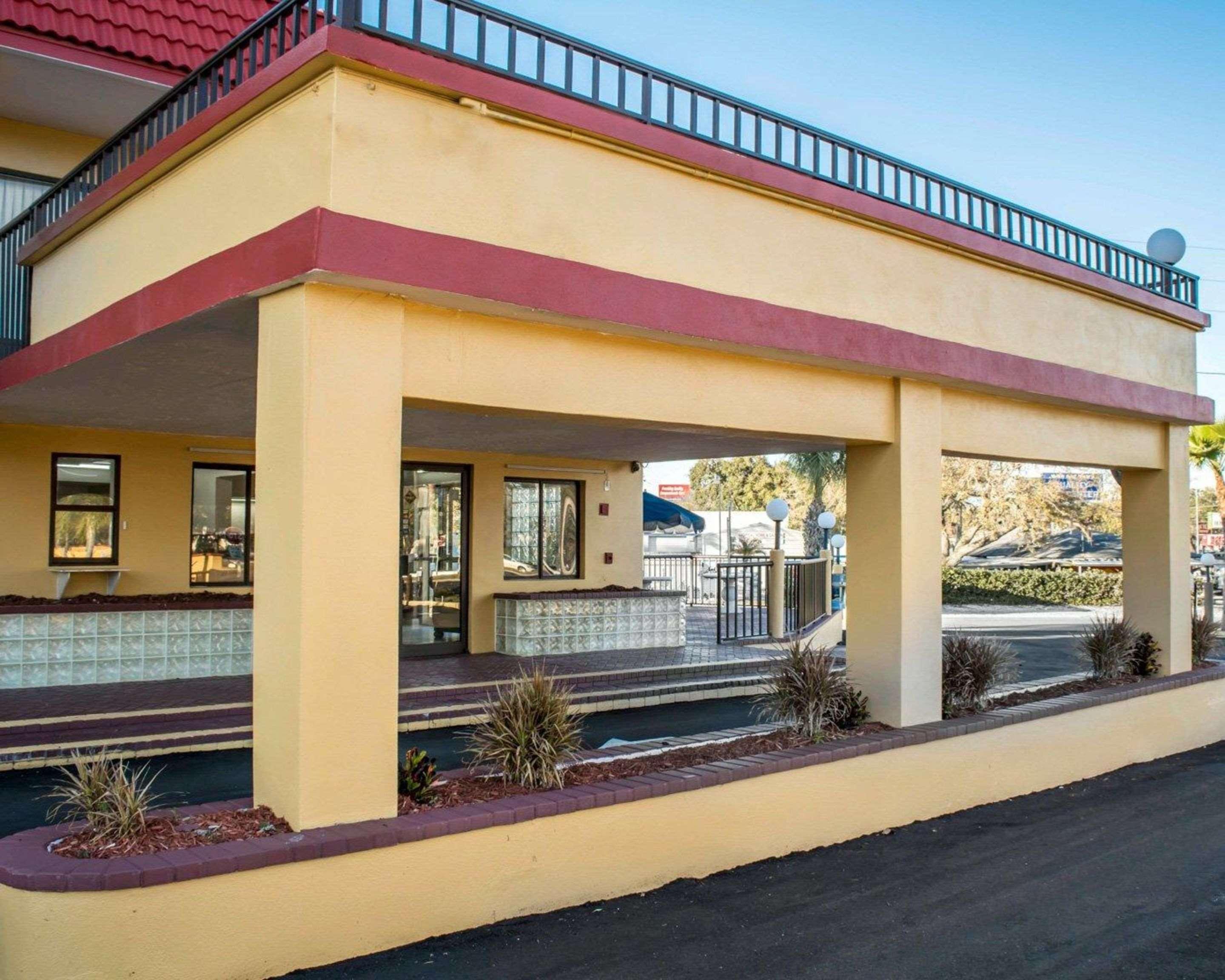 Rodeway Inn Clearwater-Dunedin Buitenkant foto