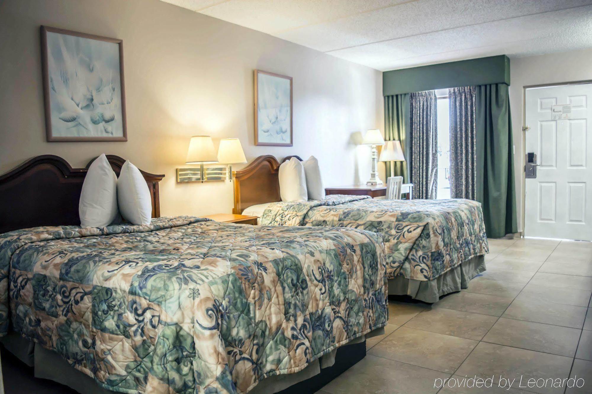 Rodeway Inn Clearwater-Dunedin Buitenkant foto